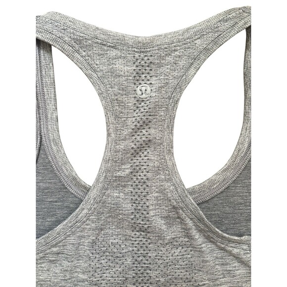 LuluLemon Swiftly Tech Silver Sparkle Tank Size 8 Sweat Life Crush The Distance - Picture 4 of 5